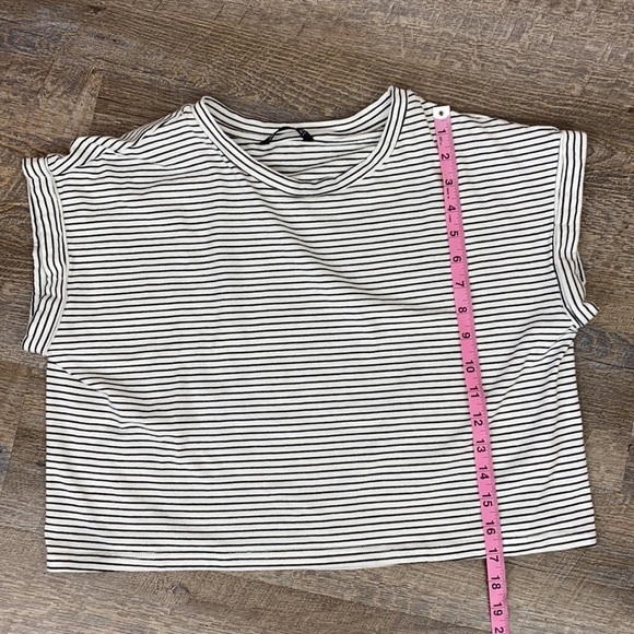SHEIN Black/White Stripe Crop Top Small - Picture 7 of 10